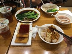 -蓉李记成都名小吃(宜昌伍家岗万达店)