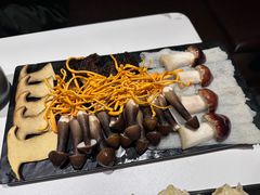 野生菌拼盘-小街猪手(团结湖店)