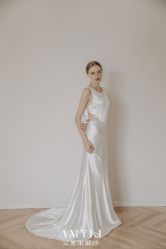 -艾米丽婚纱礼服