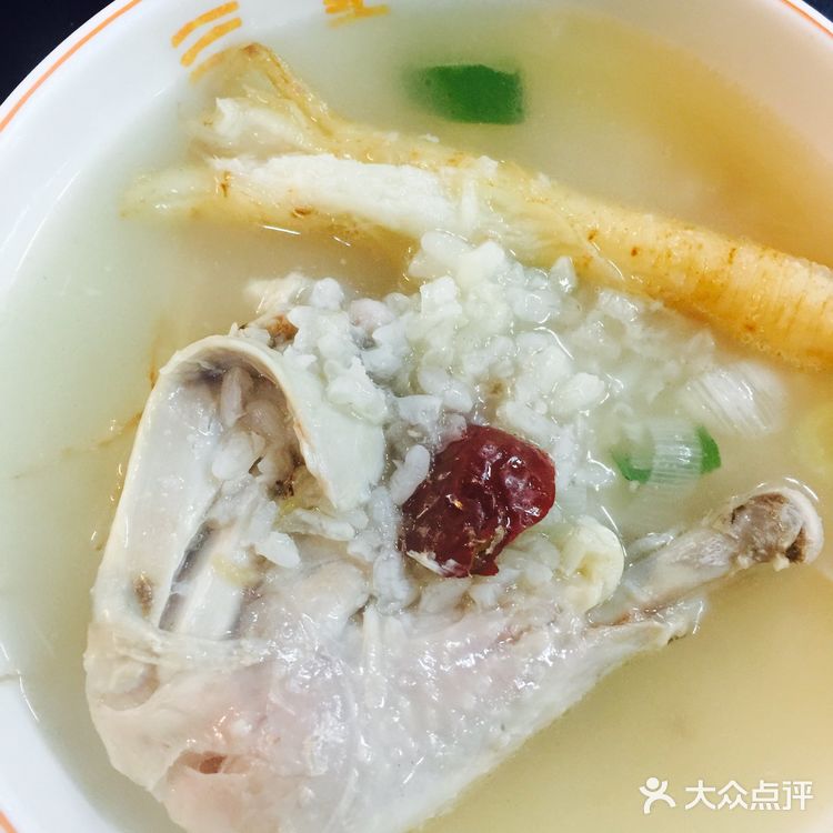 选择了明洞大酒店，机场巴士直接到酒店路口下车
