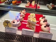 -Salon de The de Joel Robuchon(外滩18号店)