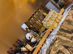 -雍容荟帝王蟹活龙虾展台自助(IFS黑金店)