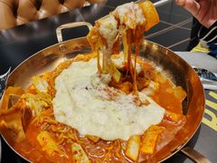 芝士拉面炒年糕-博欧姆新派韩国料理·炸鸡(艾尚店)