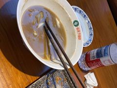 -老天桥酱肉烧饼夹肘子(天桥店)