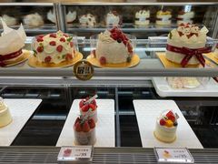 -花花卷卷·鲜食蛋糕(静安久光百货店)