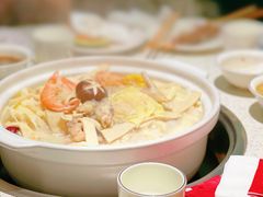 -三人行骨头王火锅(长寿店)