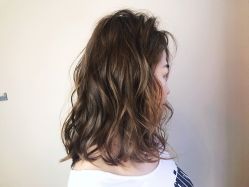 -茶发Salon·烫发染发理发