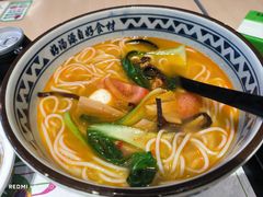 -蒙自源米线大王(东站店)