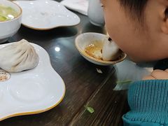 -笑来喜馄饨小笼工坊(通扬路店)