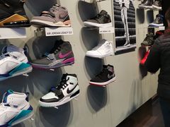 -Air Jordan(世贸天阶店)