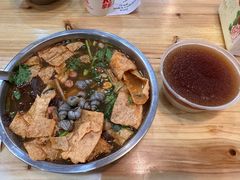 -柳州肥姨妈大骨螺蛳粉(东靖路店)