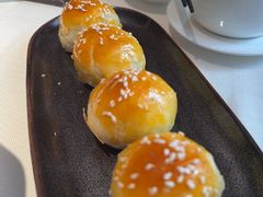垂涎欲滴酥-侨美食家·41年地道粤菜(恒福路店)