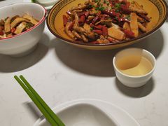 -良厨本味· 老坛剁椒鱼头(深南腾讯店)