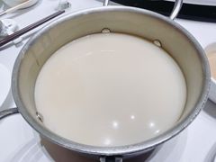 -红鼎豆捞·非遗鲍皇汤火锅(宝丰路店)