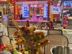 -刘姐啤酒鱼民族演艺餐厅(西街总店)