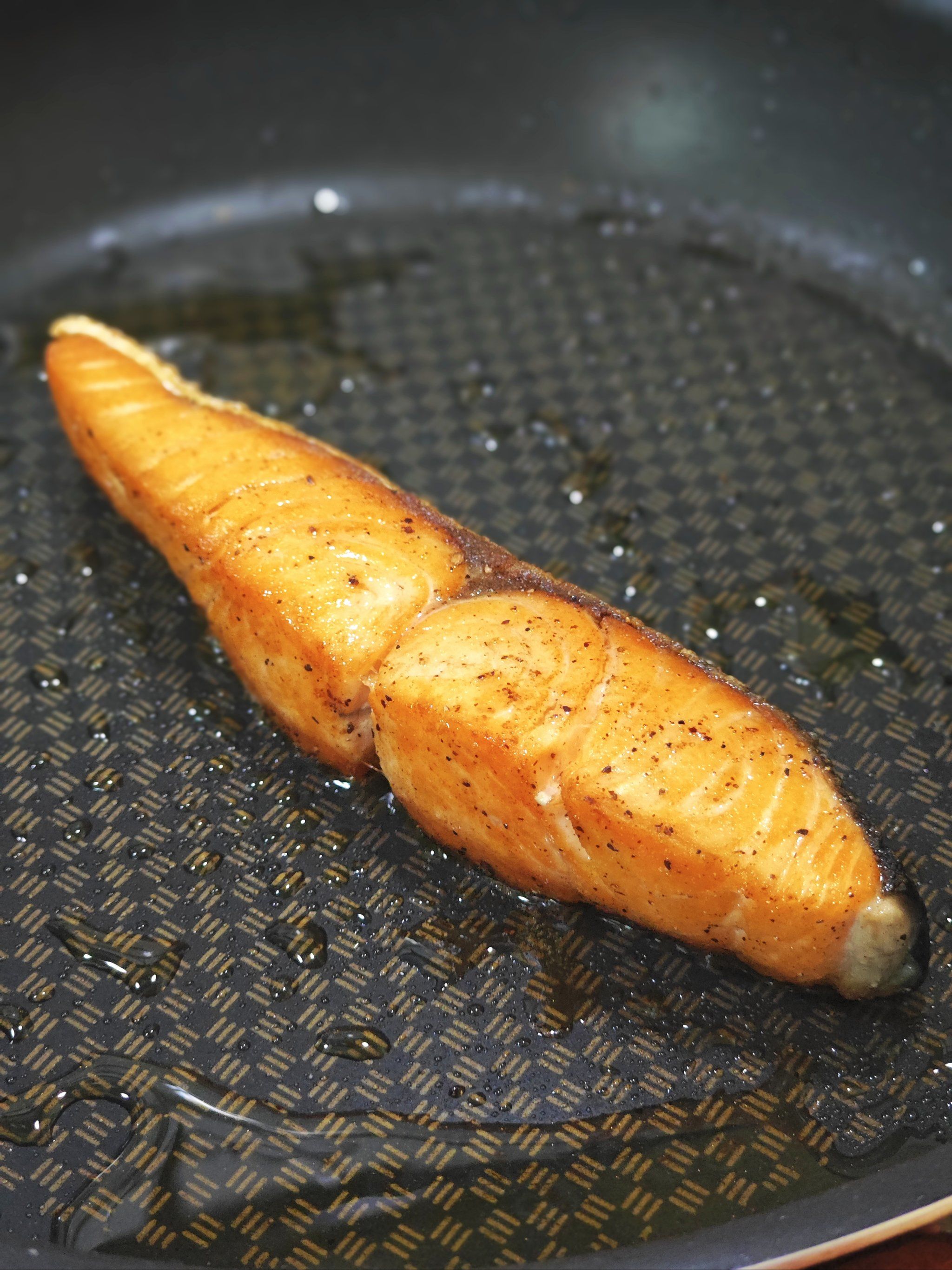 宝宝餐～香煎三文鱼🥄