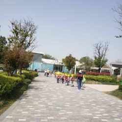 -季高兔窝窝亲子园(上海薰衣草公园店)
