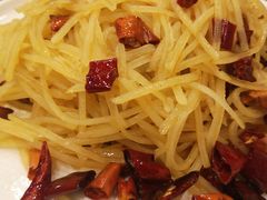 酸辣土豆丝-东北农家小院(定西路店)