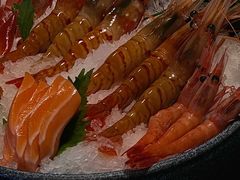 -万岛日本料理铁板烧(万泰国际店)