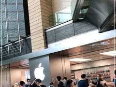 -Apple零售店(华贸购物中心店)