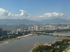 -三迪希尔顿酒店欢厨自助餐厅·高空闽江全景