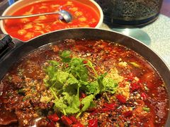 -万重锦·人文川菜馆(骡马市店)