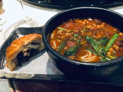 烤破酥包配小锅米线-泓0871臻选云南菜·味庄
