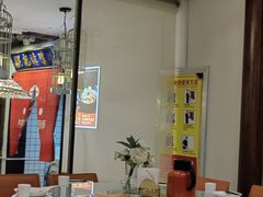 -阿瓦山寨·湘菜现炒·剁椒鱼头王(咸阳总店)