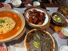 砂锅网红炸蛋焖番茄牛腩-山四砂锅(太原钟楼街店)