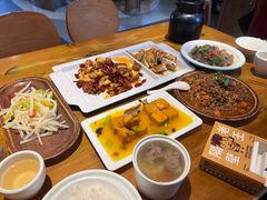 -隔壁老王·家常云南菜(花巷店)