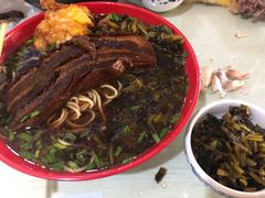 -小龙大肉面馆