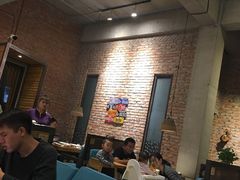 大堂-苹果树下艺术餐厅(宋庄店)