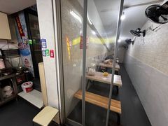 大堂-八哥酸辣粉(大中路步行街店)