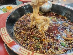 -烧哥美蛙肥肠鱼火锅·十五年社区店