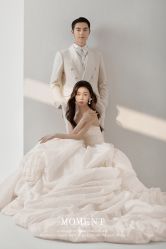 -现代经典婚纱摄影