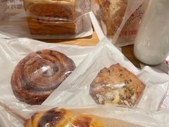 -红星前进面包牛奶公司(君太店)