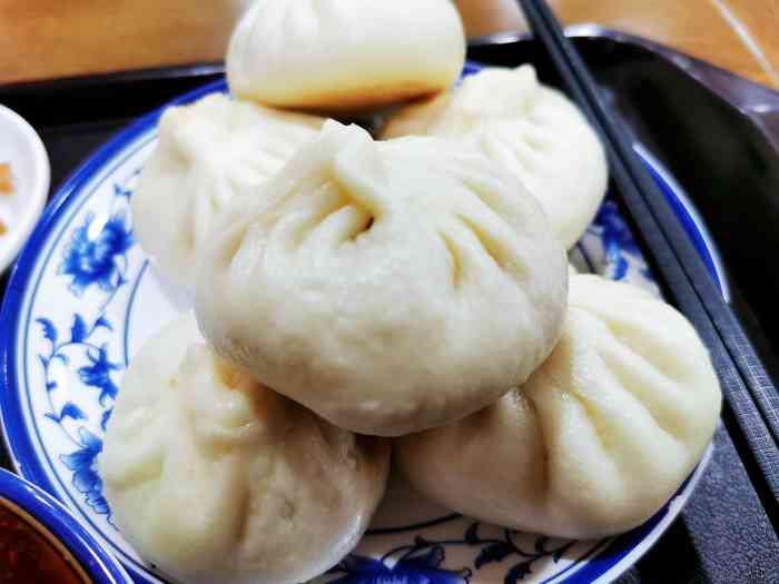 津门十八褶包子铺-"安华西里小区里的一家包子铺,就餐的多是周.
