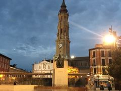 -皮拉尔圣母圣殿主教座堂