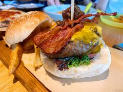 经典大汉堡-The Diner X餐厅(青岛万象城店)