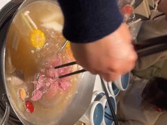 -左庭右院鲜牛肉火锅(金山万达店)