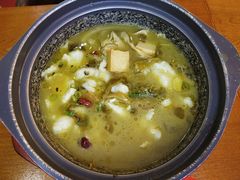 -周鱼小馆石锅酸菜鱼(活力汇店)