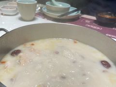 -洪氏嗨捞·猪肚鸡火锅(阳光天地店)