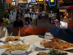 -三亚火车头万人海鲜广场