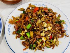白辣椒炒鸡胗-新新湘菜馆(新中街二条店)