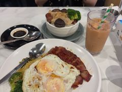 -Food Factory 食街工坊