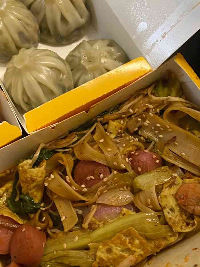 有超过外卖层次的精致感."-大众点评移动版