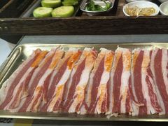 -围炉肉舍•炭烤活鳗•丹东海鲜烤肉(步行街店)