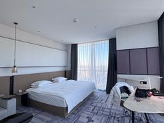 -大连星海皇冠假日酒店