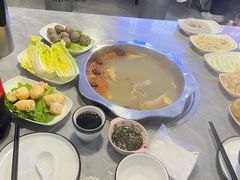 -光头药膳鸡(莱茵小镇店)