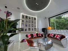 -享受健身·美体塑形馆